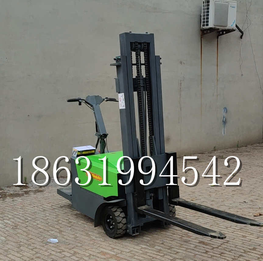 绵阳市优程全电动叉车插腿式堆高车液压装卸车1.5吨升高小型站驾式铲车